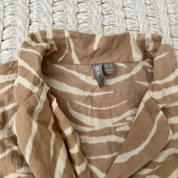 🦓ASOS cropped zebra print button up🦓 - Picture 4 of 5